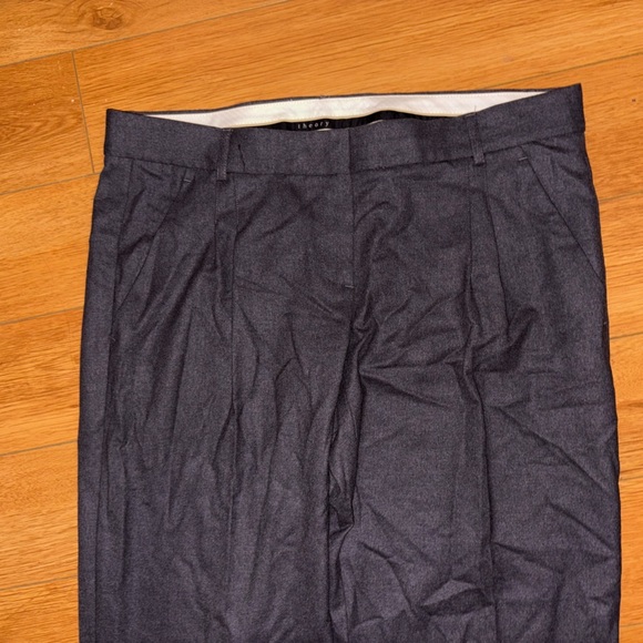 Theory Women’s Pleated Dress Pants Size 12 Gray - Picture 4 of 5